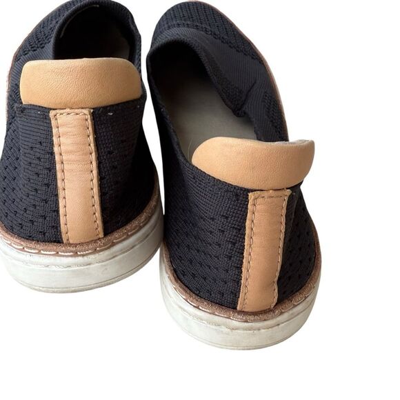 UGG Alameda Sammy Slip-On sneaker Loafers Sz 8 black knit round toe flat shoe - Picture 7 of 9